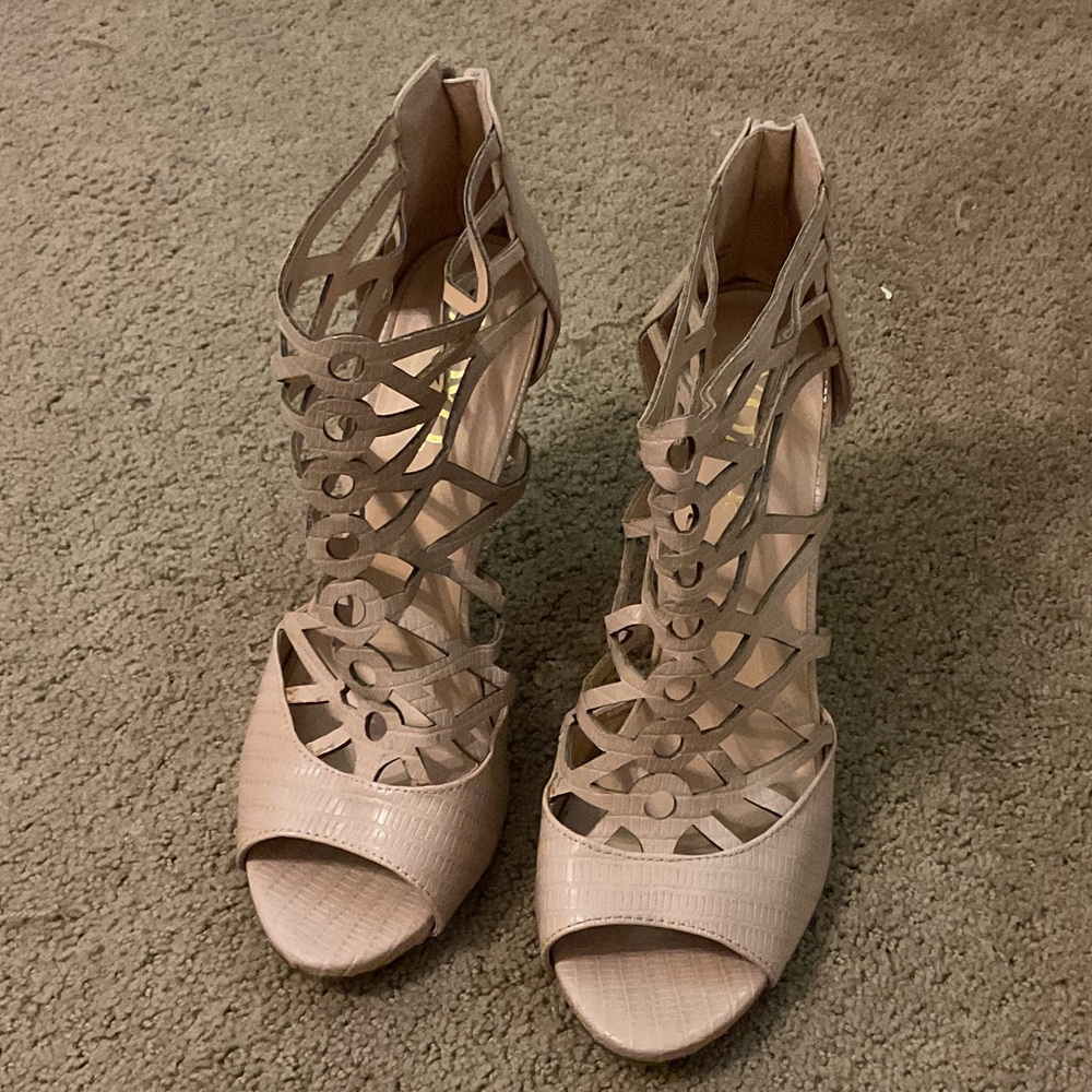 XOXO Taupe Laser-Cut Strappy Open-Toe Heels